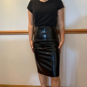 Faux leather mid thigh skirt